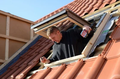 Pose de fenêtres de toit Velux à Varen